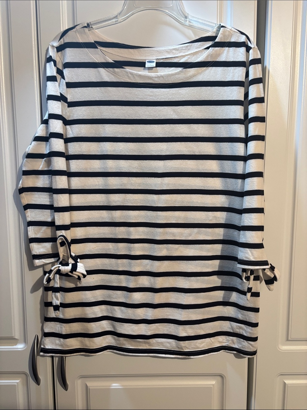Old Navy Black & White Striped Tie-Sleeve Tunic